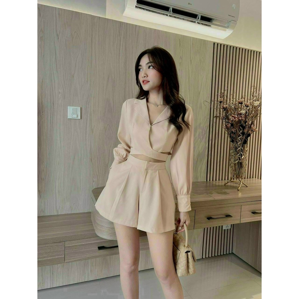 Sét bộ nữ thời trang mặc đi chơi chất cotton áo cổ V phối chéo tà tay dài mix quần đùi xếp ly xinh xắn