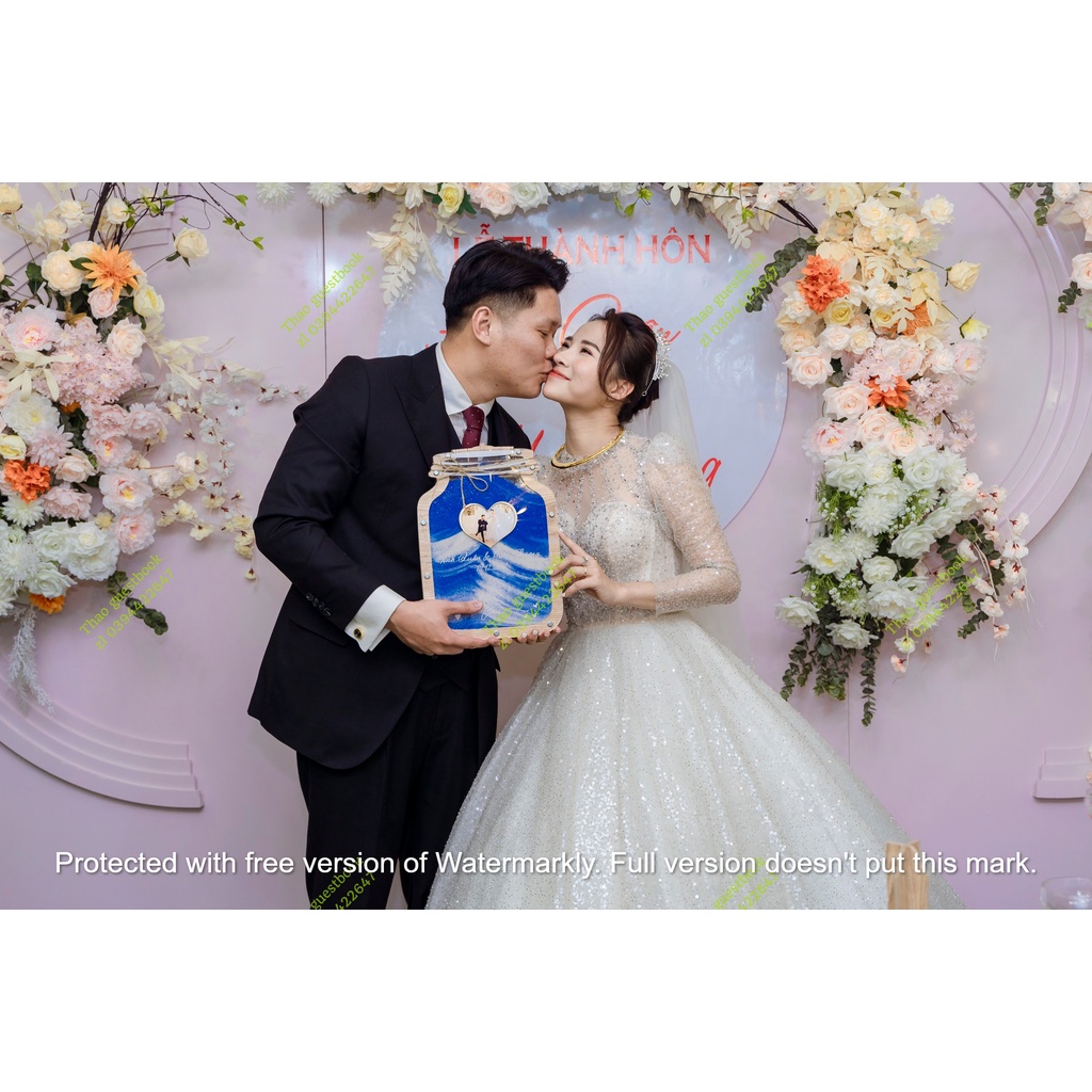 Set rót cát thegioipuzzle cho nghi thức tiệc cưới độc đáo Wedding Guestbook