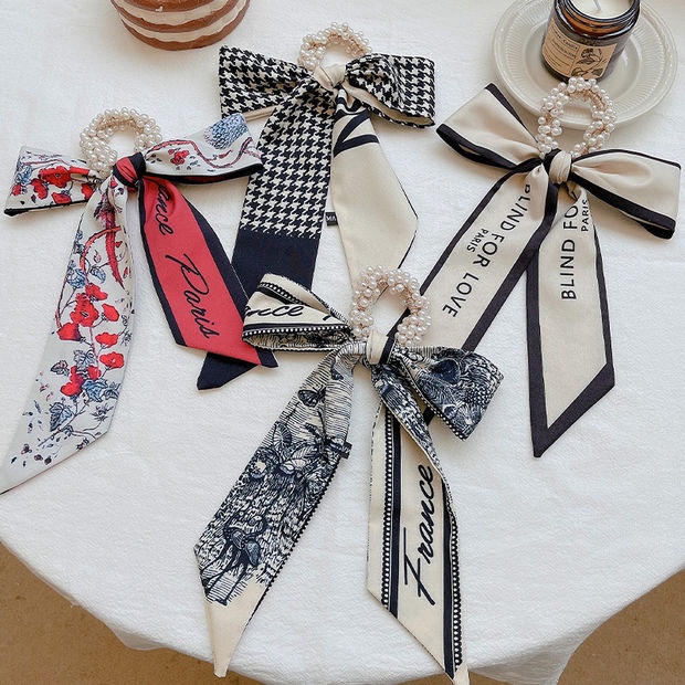 Set 2 Cài Tóc (1 Vòng + 1 Khăn Quàng Cổ) Đính Ngọc Trai Và Nơ Cài Tóc Cho Nữ