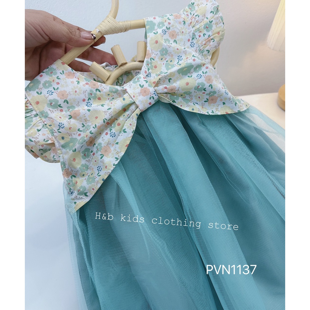 Váy cổ hoa phối voan lưới xanh bé gái