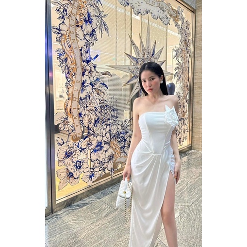 Đầm body cúp ngực kết hoa xẻ tà 🖤