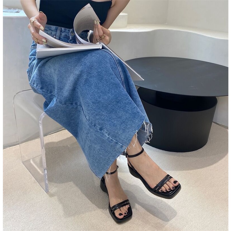 Xăng đan Đế Dày Mũi Vuông Thời Trang Dành Cho Nữ