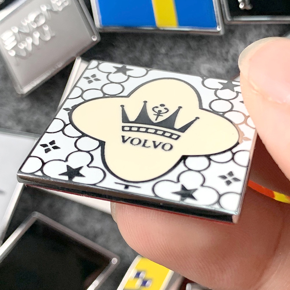 Miếng Dán Logo Bằng Hợp Kim Kẽm Trang Trí Thân Xe Hơi Volvo XC60 XC90 S90 XC40