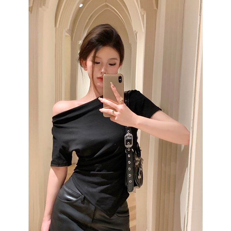 Áo Thun Hở Vai Xếp Ly Lệch Tà Kiểu Hàn Quốc Thời Trang