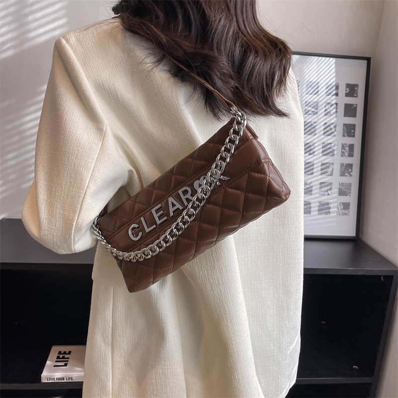 Túi Đeo Chéo Thêu Họa Tiết Đường Kẻ Đính Đá Mẫu Mới 2023 Thời Trang Cho Nữ