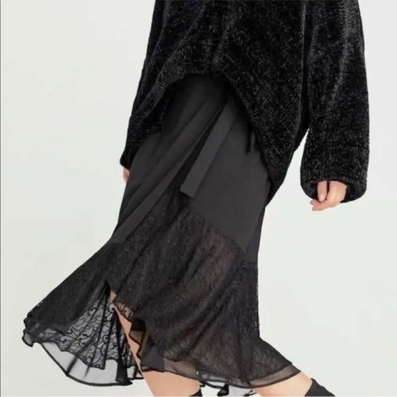 Váy ZARA đắp tà