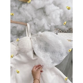 ĐẦM TRẮNG PHỐI TAY KIỂU