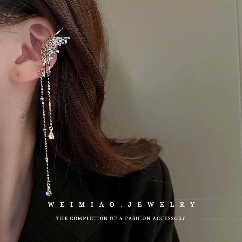 Khuyên tai 17KM mạ bạc dạng kẹp hình bướm tua rua thời trang cho nữ