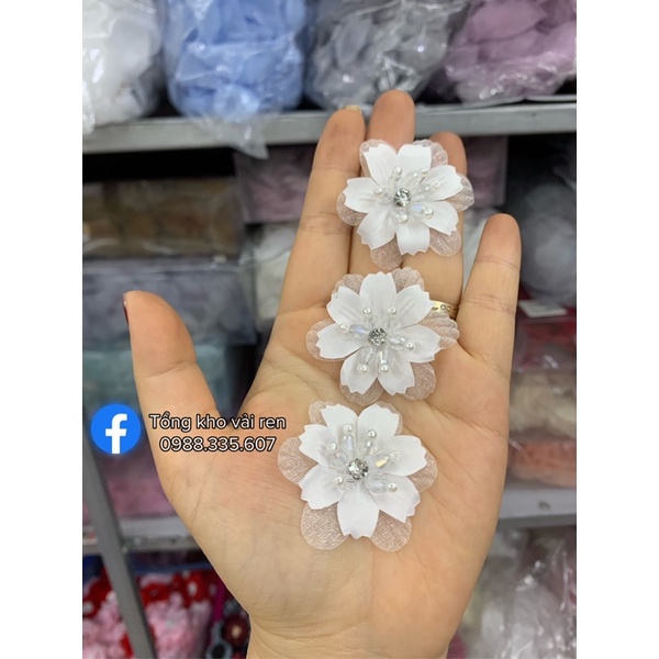 Hoa voan ánh kim nhuỵ pha lê cao cấp đính áo váy