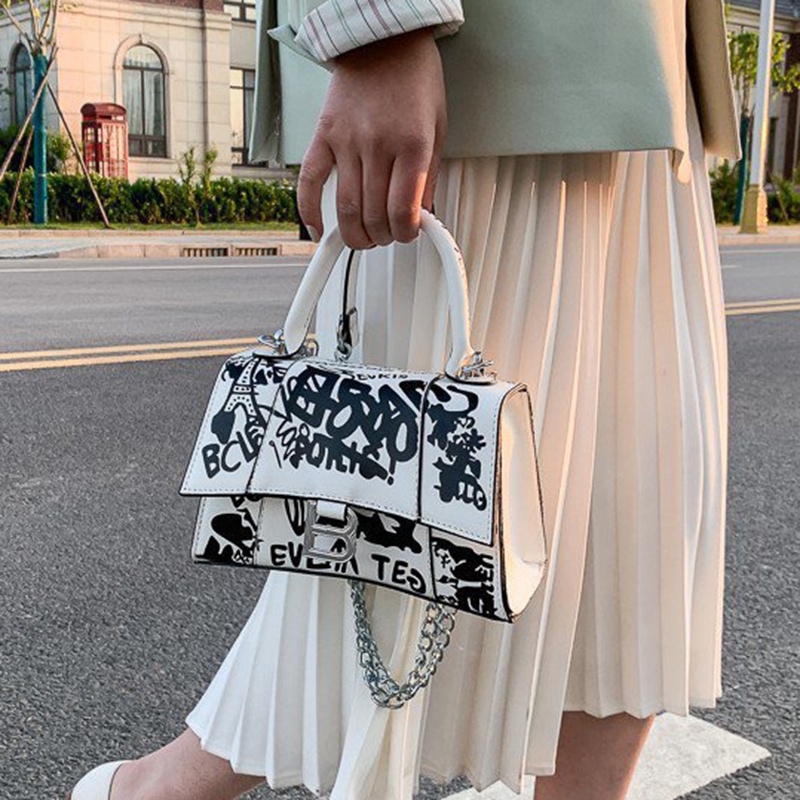 Túi Đeo Vai In Họa Tiết graffiti Hợp Thời Trang Dễ Phối Đồ Cho Nữ