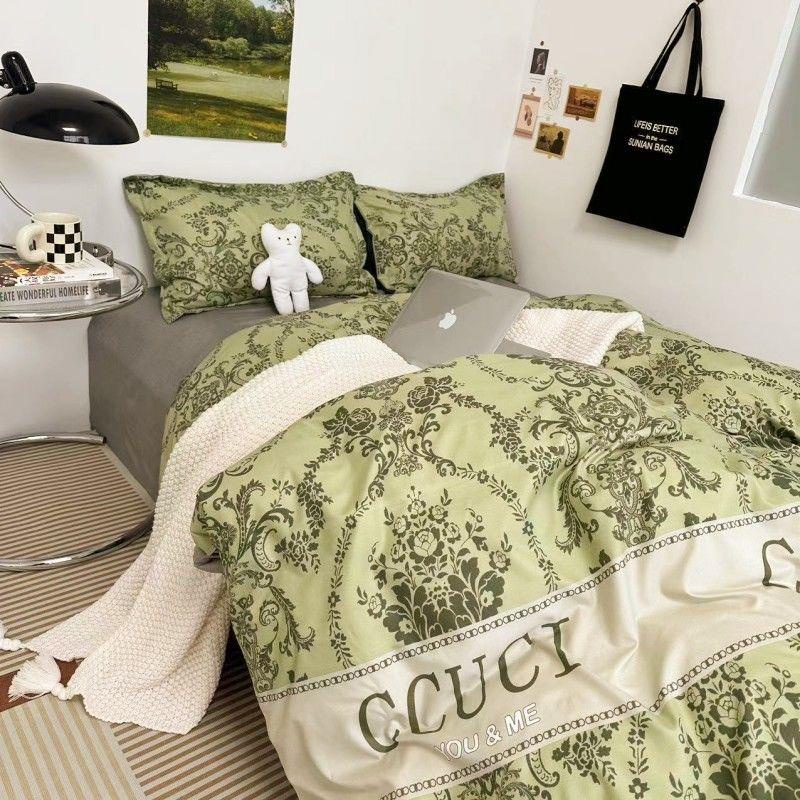 Bộ Chăn Ga Và Vỏ Gối cotton 1.8M Họa Tiết Ngôi Sao Năm Cánh Đơn Giản