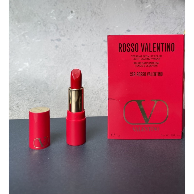 Son Valentino Rosso Mini Lip trial size in shade 22R Red Minisize Đỏ Tươi