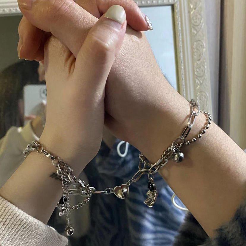 Set 2 Vòng Tay Hai Lớp Khóa Nam Châm Mặt Hình Trái Tim Phi Hành Gia Cho Cặp Đôi JP5