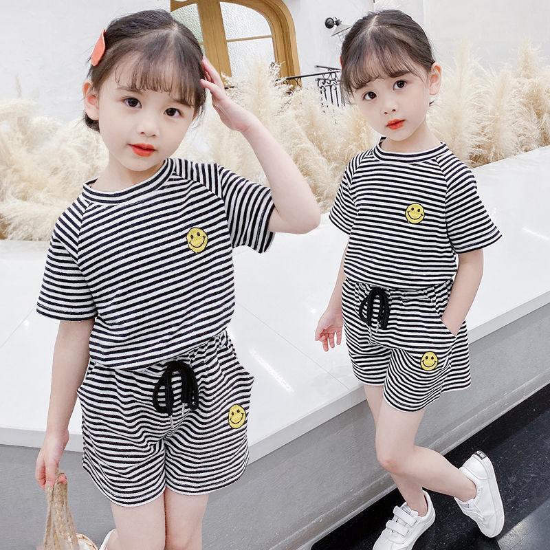 Set Đồ Mùa Hè 2 Món Gồm Áo Thun Cotton + Quần Ngắn Kẻ Sọc In Hình Mặt Cười Cho Bé Gái 0-8 Tuổi