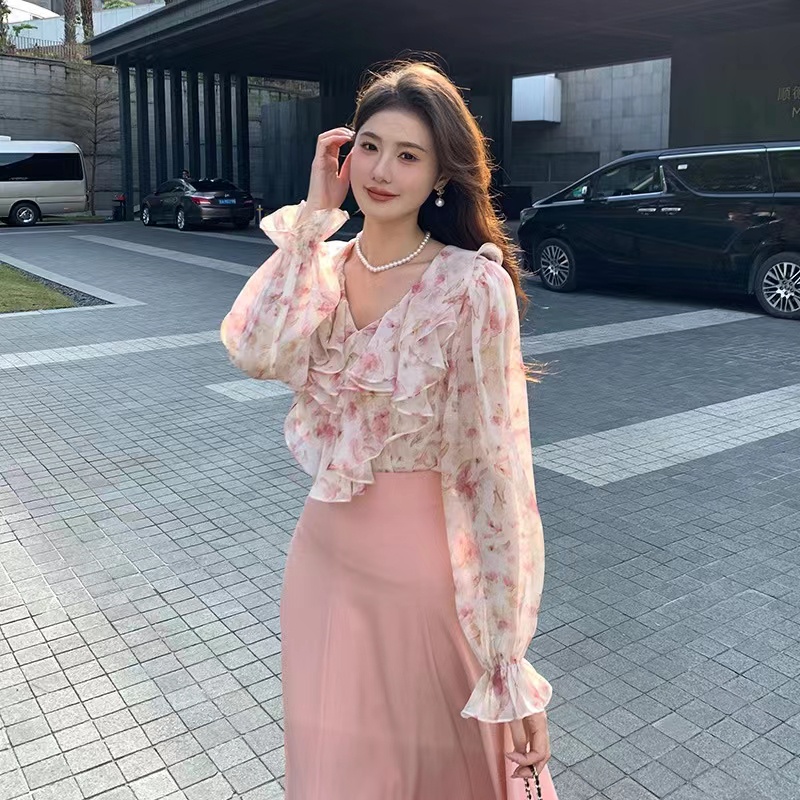 Hàng Mới Về Mới Áo Sơ Mi Nữ Tay Dài Cổ Chữ V In Hoa Thời Trang Hàn Quốc