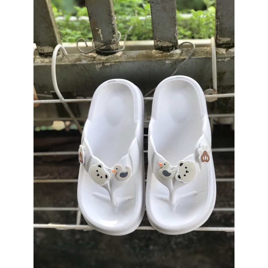 DÉP KẸP NGÓN GẮN STICKER