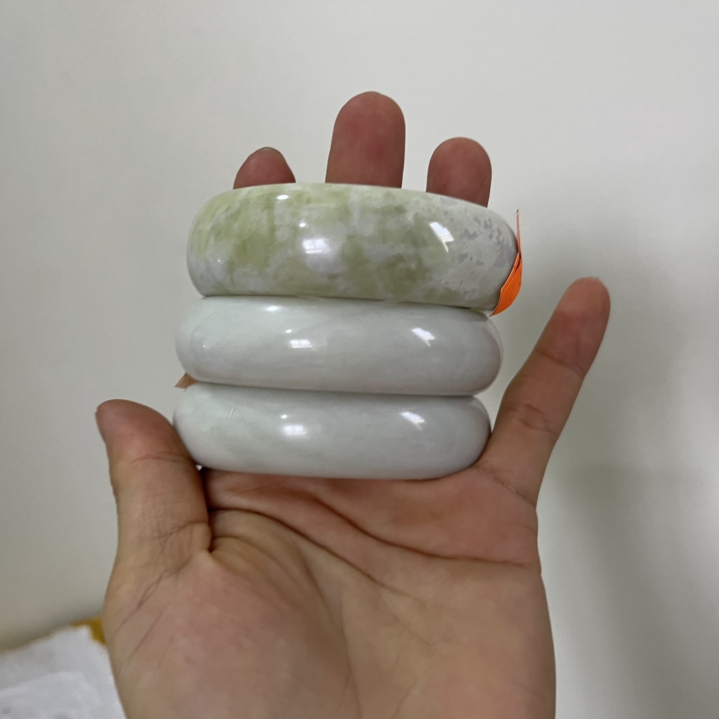 Vòng tay đá trắng  cho người mệnh Thủy và Kim