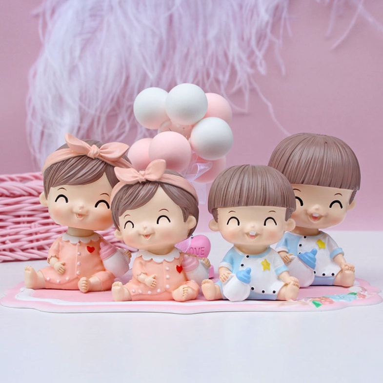 bé trai bé gái bình sữa xanh hồng