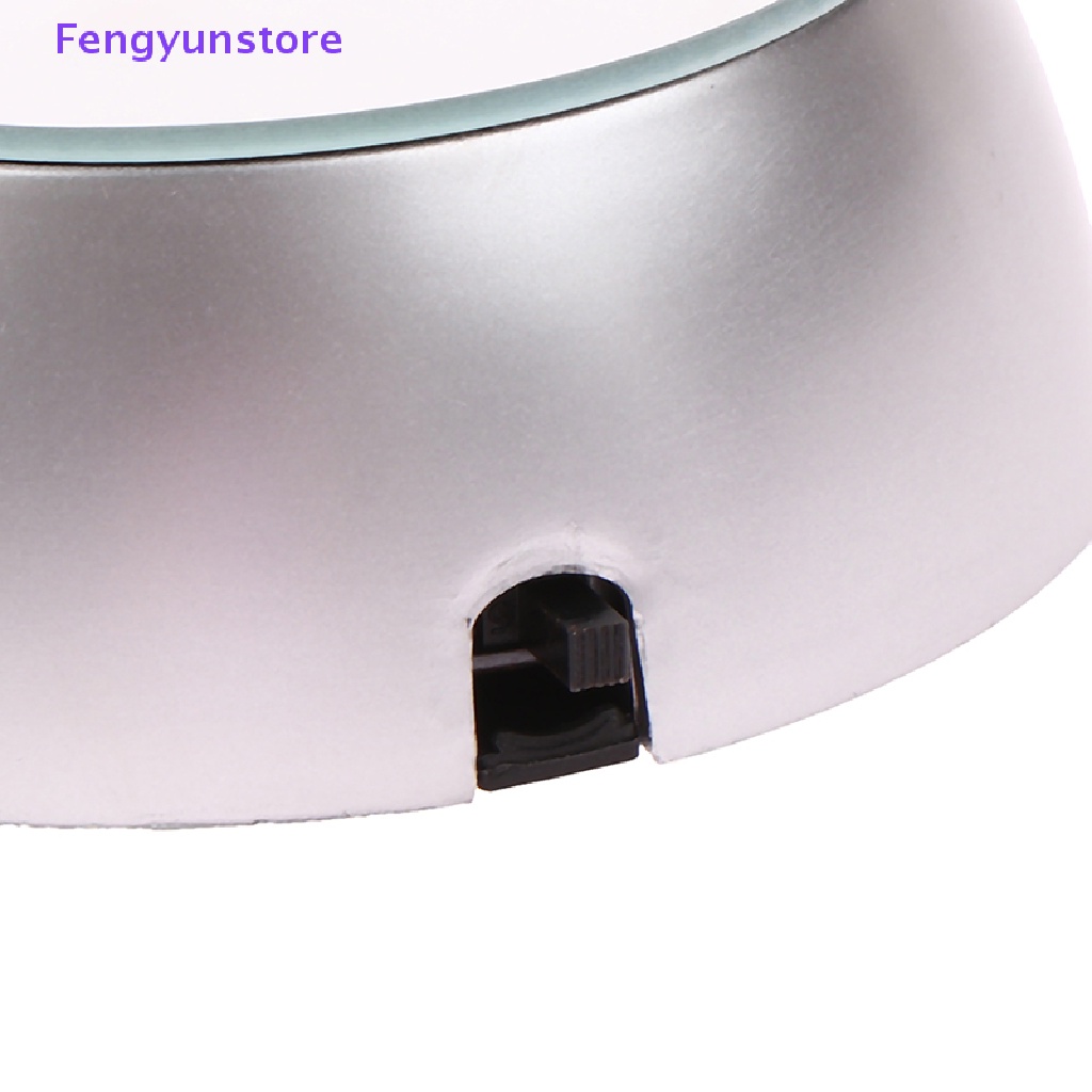 1 Đế Tròn Bằng Thủy Tinh Trong Suốt Có Đèn Led Phát Sáng Để Trưng Bày