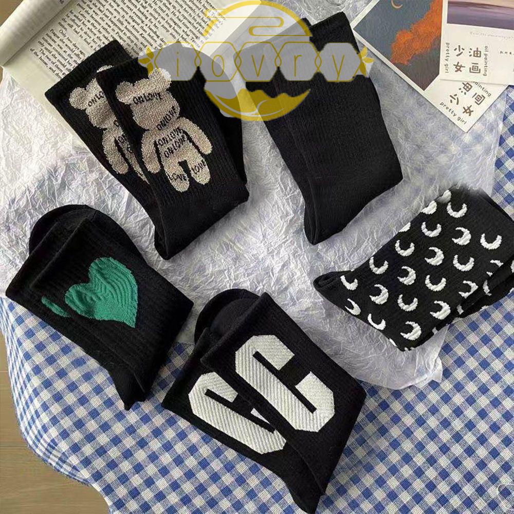 Đôi Tất Cotton Trang Trí Chữ C Và Mặt Trăng Màu Đen Thời Trang Cho Nữ