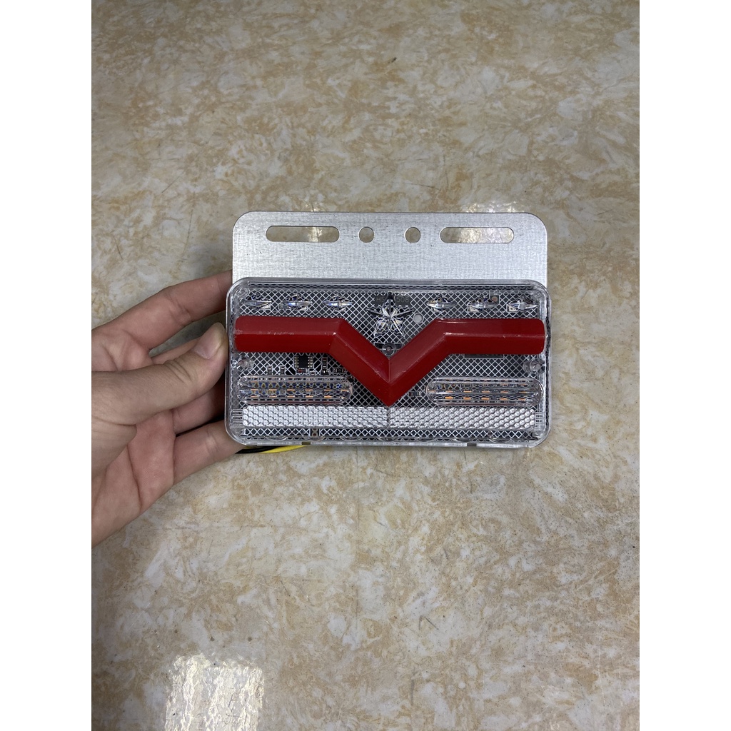 Đèn sườn xe tải chữ v cao cấp 24v
