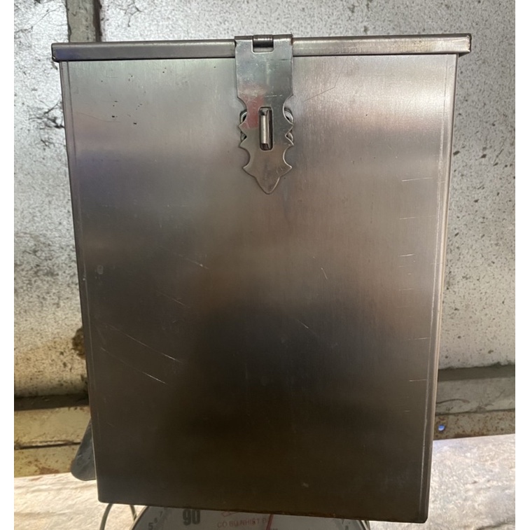 Thùng đồ nghề xe ba gác