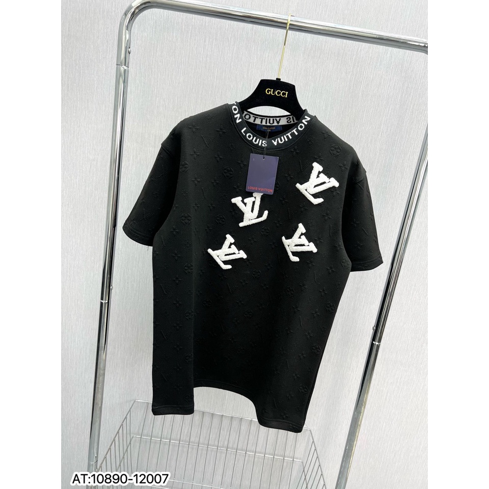 Áo Phông LV Nam Nữ Thêu Logo Xù Cao Cấp - Áo Thun LV Nam Nữ Họa Tiết Vân Nổi Cực Đẹp | BigBuy360 - bigbuy360.vn