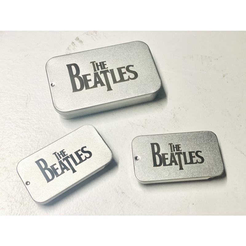 Hộp đựng phím guitar hình The Beatles