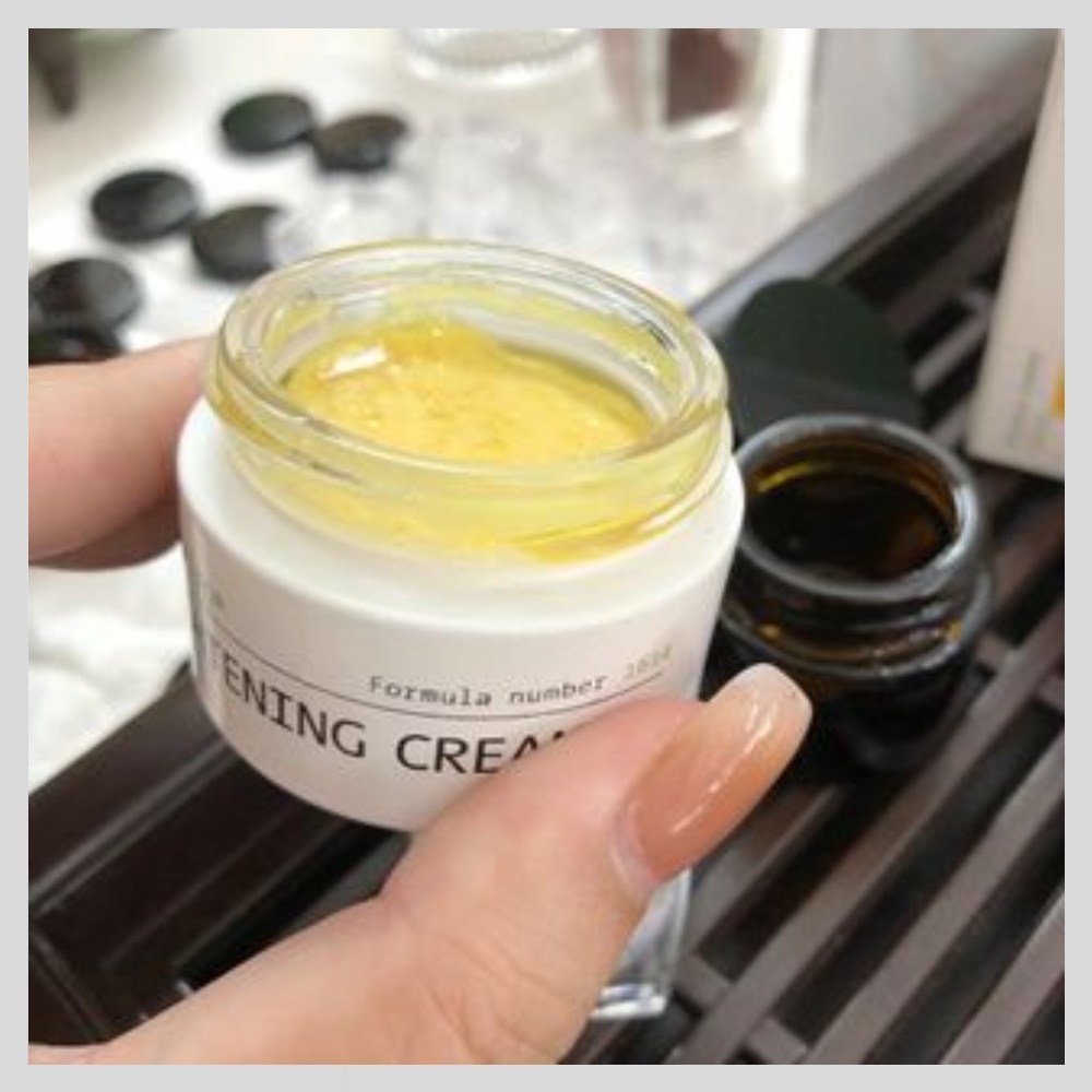 Kem peel Vitamin A 5% Inno LIGHTENING Tái Tạo Đều Màu Da Giảm Thâm Mụn