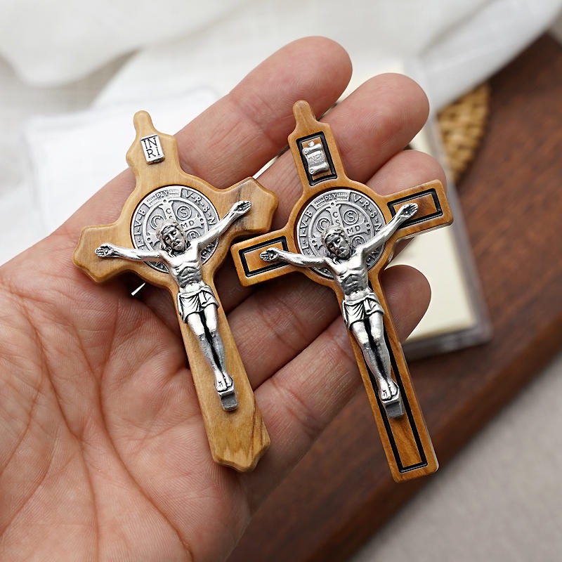 Thẻ Bài Benedict Benedict Bằng Gỗ Ô Liu Nhập Khẩu Ý Chất Lượng Cao Mới