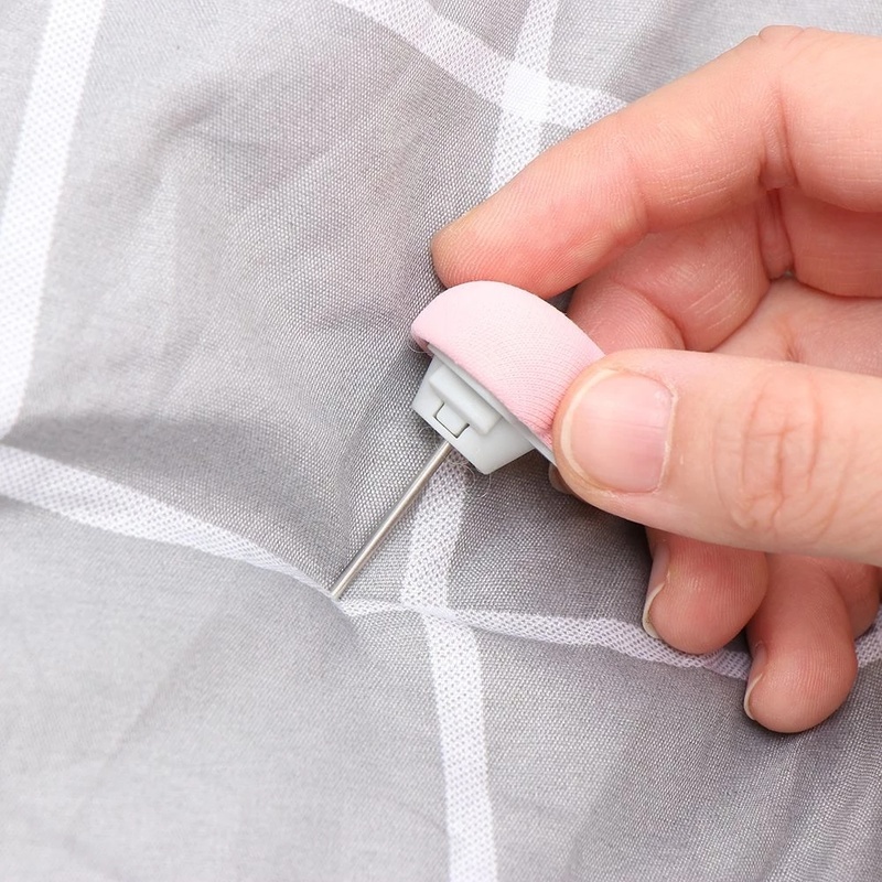 Bộ 4 Chốt Cố Định Chăn / Ga Trải Sô Pha Chống Trượt Màu Macaron