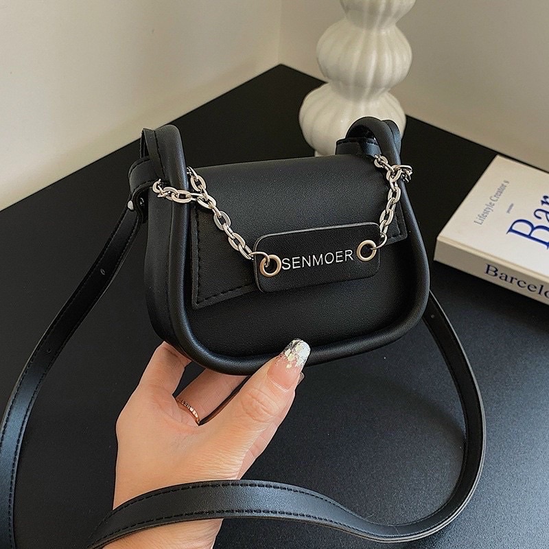 Túi MINI đeo chéo dáng bàu chữ treo thời trang cá tính đi chơi đi tiệc TD81