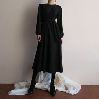 [ORDER] [ORDER] Đầm bẹt vai chiết eo Ulzzang