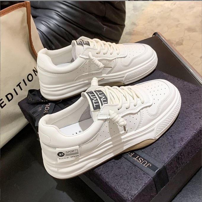 Giày thể thao nữ màu Trắng mã TMT