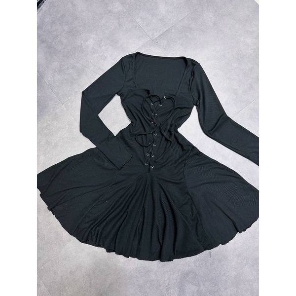 ĐẦM TAY DÀI ĐAN DÂY NGỰC XẾP LI DÁNG XOÈ NGẮN