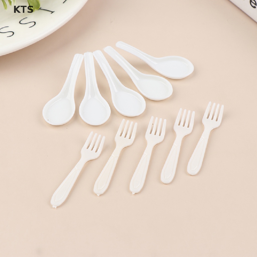 Set 10 Dụng Cụ Ăn Uống Bằng Nhựa Xinh Xắn Dùng Để Trang Trí Nhà Búp Bê