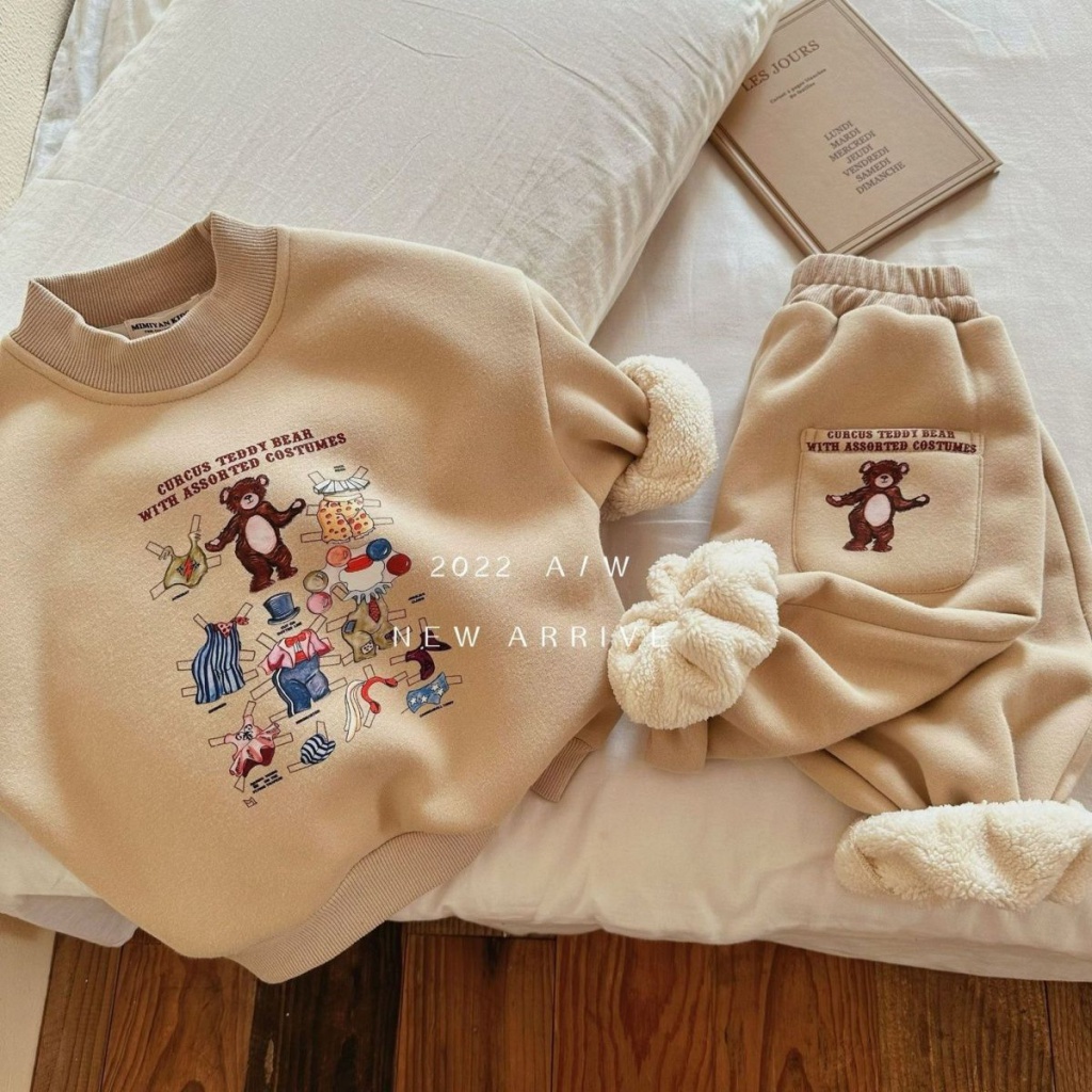Set Đồ Thời Trang Mùa Đông 2022 Gồm Áo Sweater Có Đệm Nhung Dày Dặn In Họa Tiết Gấu Hoạt Hình Cho Bé