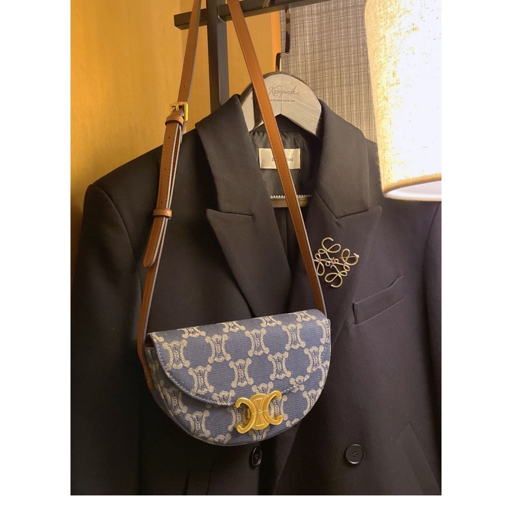 Túi Xách Đeo Vai Một Bên Vai Hình Bán Nguyệt Cao Cấp Phong Cách Mới Cho Nữ