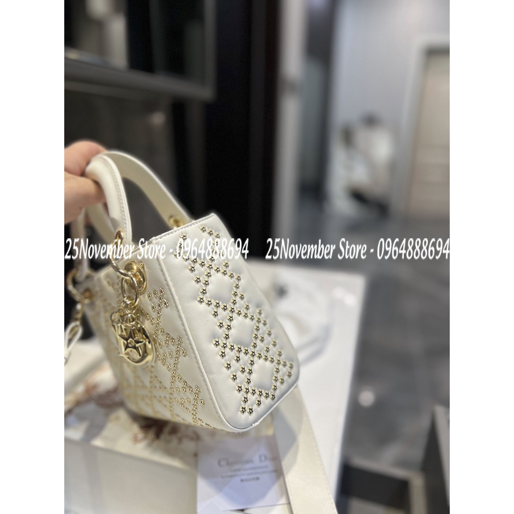 Túi xách Di.or la.dy lucky đính cham sao, size 17cmm, mùa: đen - trắng