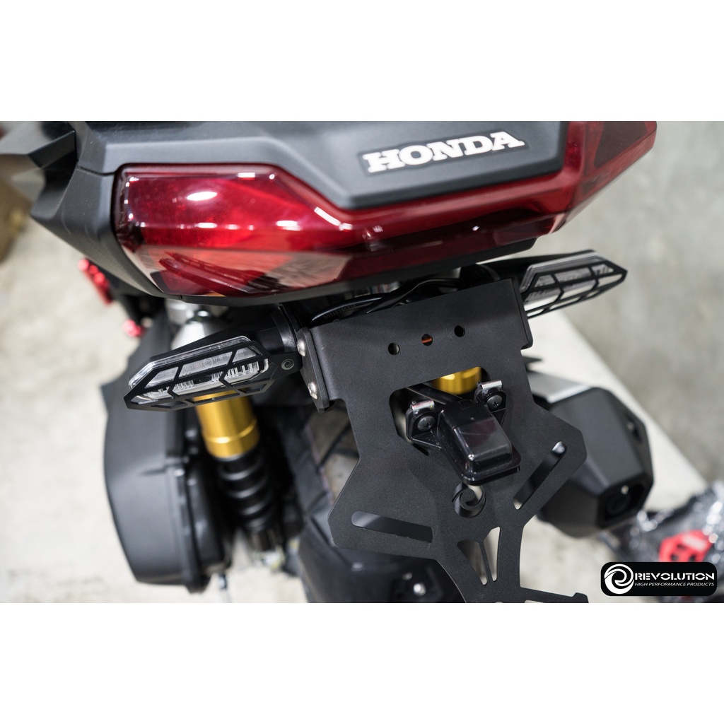 Ốp bảo vệ đèn xi nhan REVOLUTION ADV150 ADV160 ADV350 và các dòng xe có kiểu đèn như hình