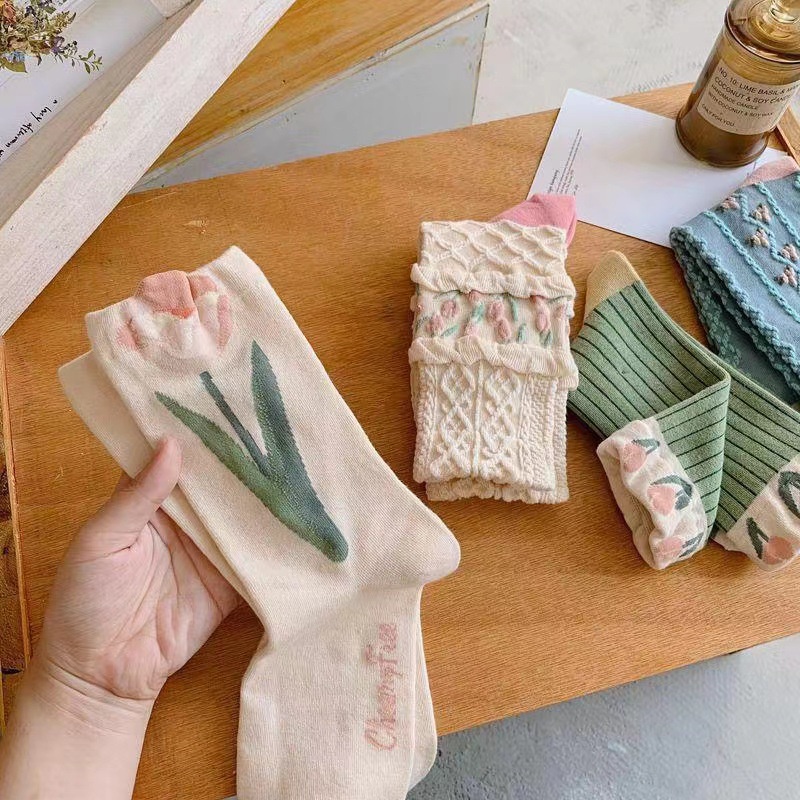 Tất len cao cổ LOLITA TULIP cao cấp, chất đanh, dai, mịn, ấm áp