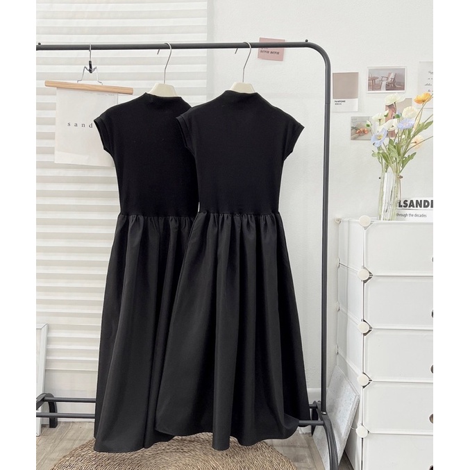 Váy phối cổ cao chân váy xoè