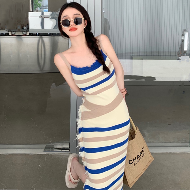 Váy treo sọc tua rua cho nữ mùa hè mỏng không tay áo vest túi váy dài ngang hông