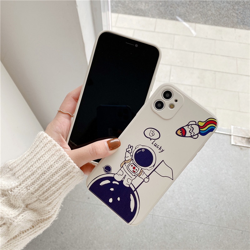 Ốp lưng trắng in hình phi hành gia cho Iphone 7/7plus/8/8plus/x/xr/xsmax/11/12/13/14/mini/pro/plus/promax - Shopbo247