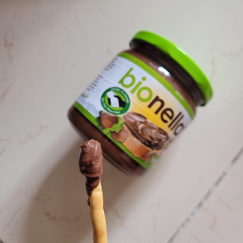 Kem bơ hạt phỉ cacao hữu cơ thuần chay Bionella - 400GR