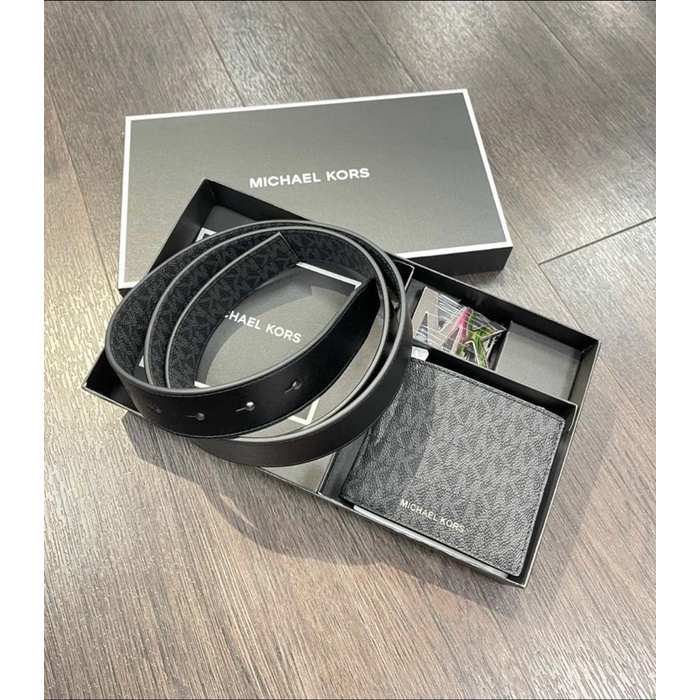 Ví michael kors nam chính hãng sale