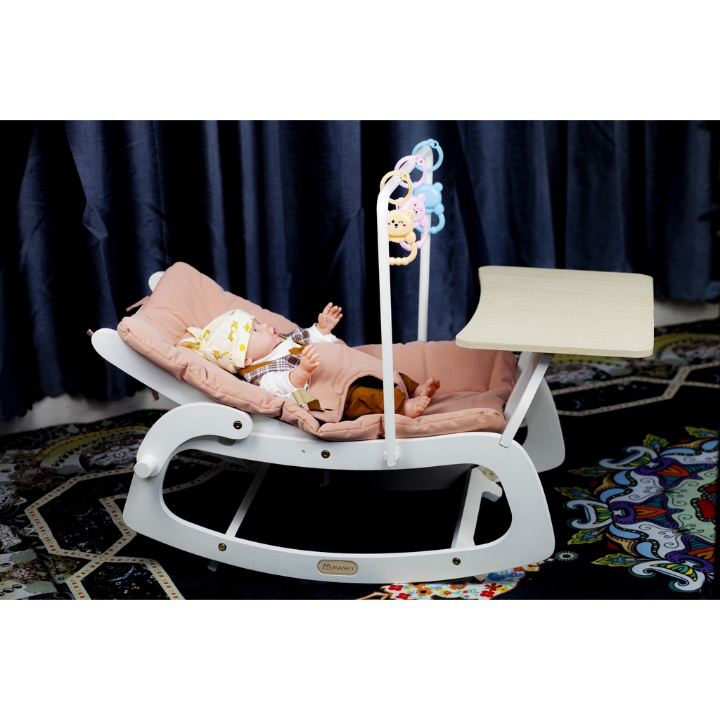 Ghế ăn dặm Manky 2023, tặng kèm kệ treo đồ chơi cho bé