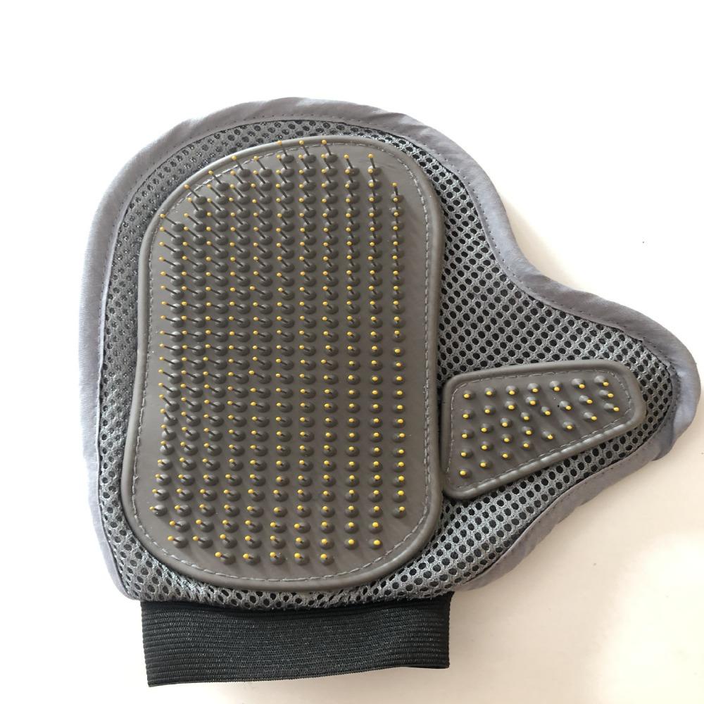 Găng Tay Mát Xa Chải Lông