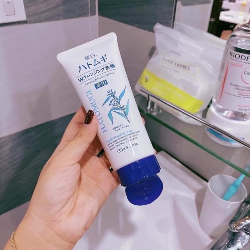 Sữa rửa mặt ý dĩ trắng da Hatomugi Nhật Bản 130g