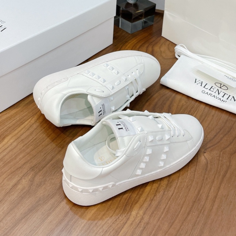 Giày Thể Thao Valentino Bằng Lụa Da Bò Mềm Đính Đinh Tán Trắng Thời Trang Hàn Quốc Cho Cặp Đôi
